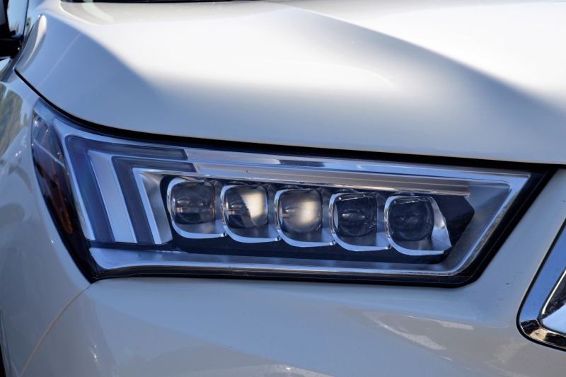 concession-auto-ST TROPEZ-min_acura-headlamp-2834131